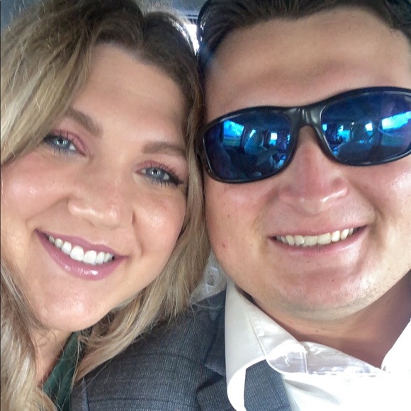 Meet your Posher, Katelin - Picture 1 of 2